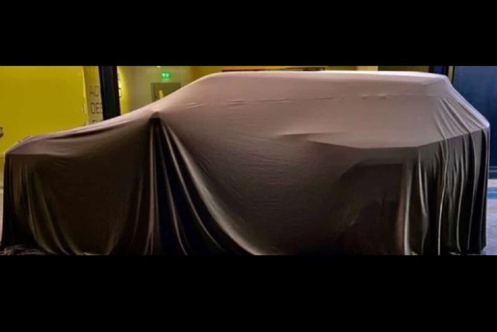 Mahindra teased new SUV, Creta rival ?