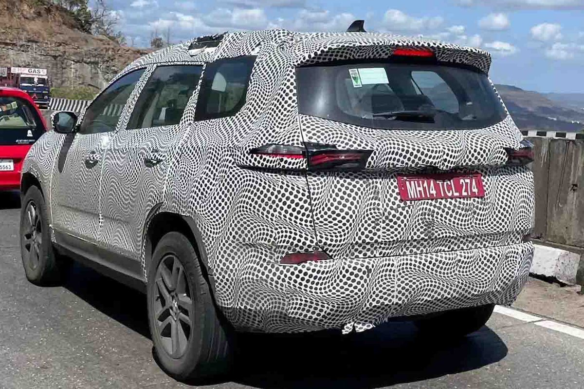 Tata Safari facelift spied testing once again, interior leaked