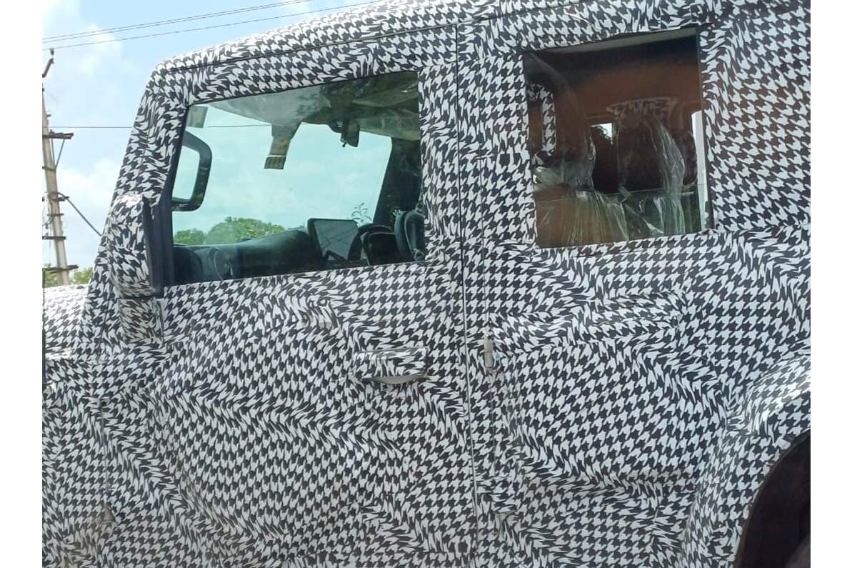 Mahindra Thar 5 Door spotted testing, new interior details revealed