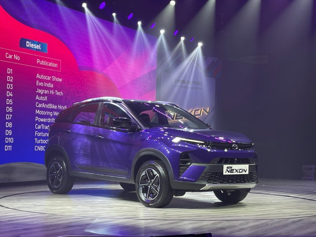 Tata Nexon Facelift launched in India, prices starts from 8.09 lakhs