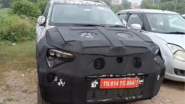 Kia Sonet Facelift spotted testing, interior design revealed