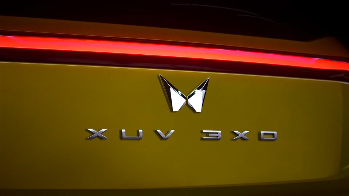 Mahindra Teased XUV300 Facelift, To Be Called As XUV 3XO