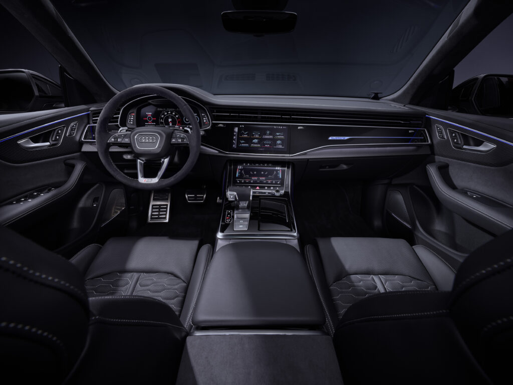 Interior- Audi RS Q8 performance 